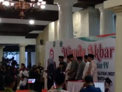 Gelar Wisuda Akbar dan Peduli MDTA, Nina Agustina Di Anugerahi Gelar “Bunda MDTA Kabupaten Indramayu”