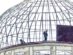 Diduga Adanya Pelanggaran SOP Pekerjaan di Proyek Menara Pengintai, Mandor Bungkam Saat Ditanya Wartawan